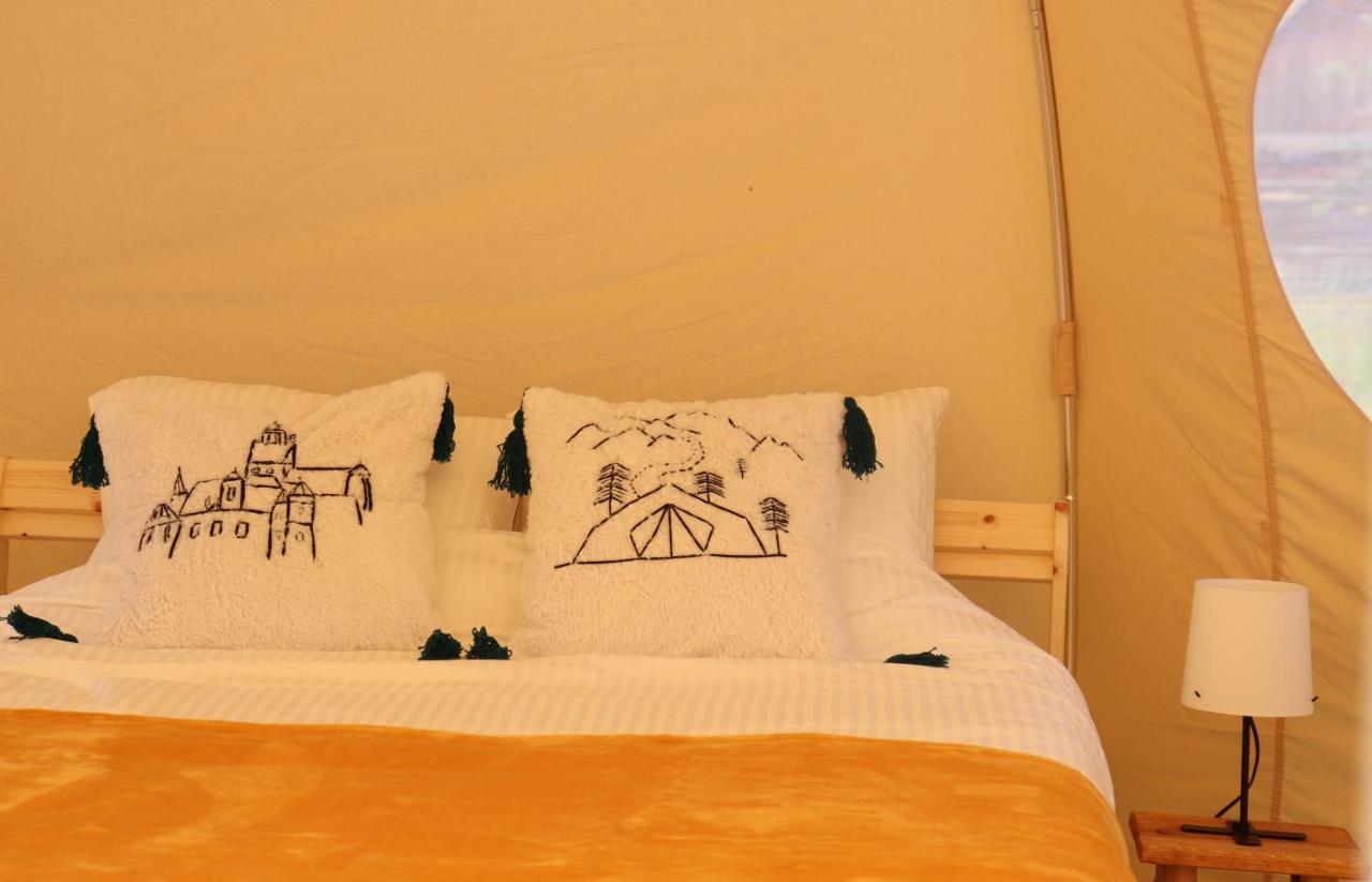 Flore'S Garden Glamping Bran  Exterior photo